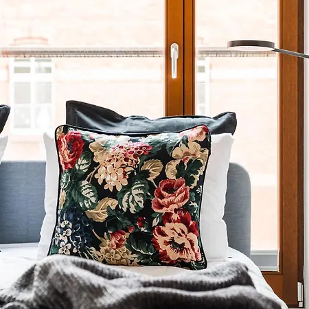 Penthouse Ii Harmonica - Loftaffair *